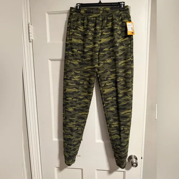 Carhartt Kids Green Jacket and jogger set NWT - Picture 3 of 9